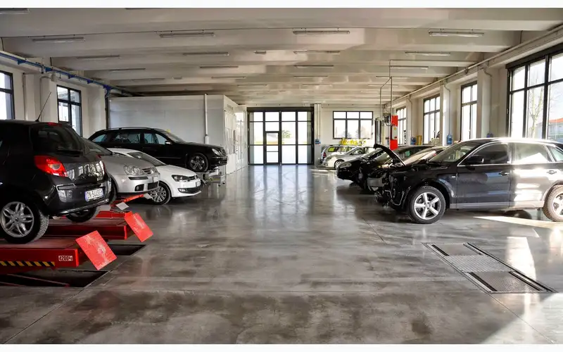 Foto dell'officina Scomazzon Auto Service Bassano