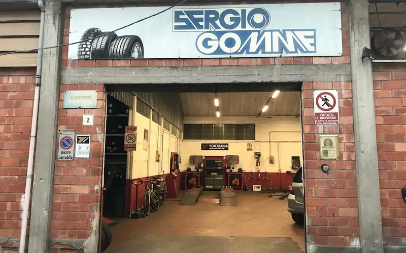 Foto dell'officina Sergio Gomme di Nobili Sergio e Andrea S.n.c.