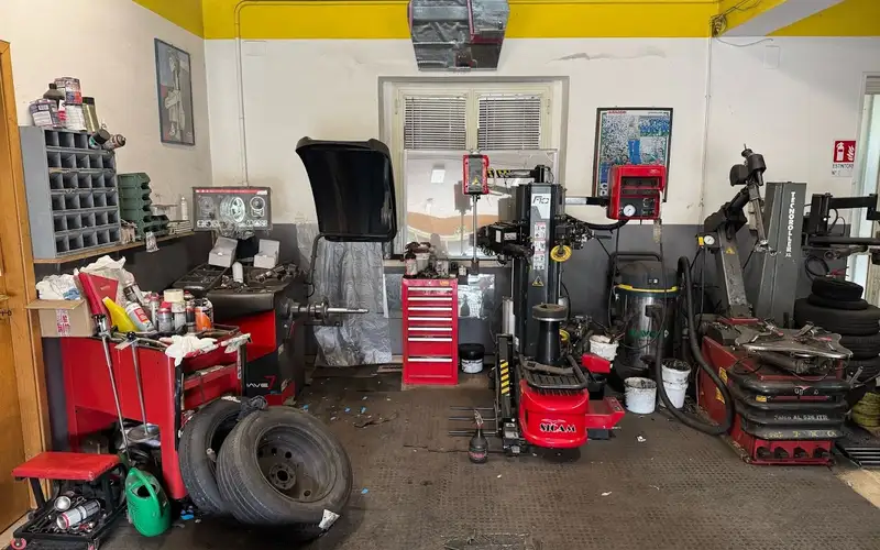 Foto dell'officina Service Tire