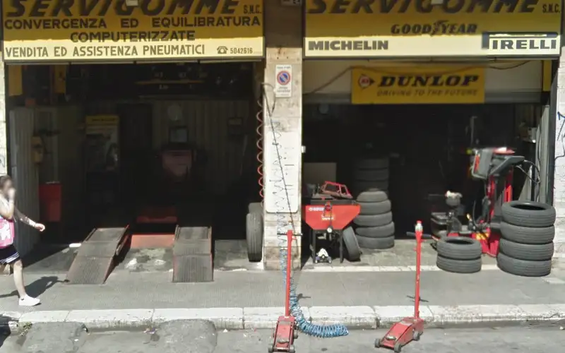 Foto dell'officina Servigomme Di Buonsante G. & Co. S.a.s.