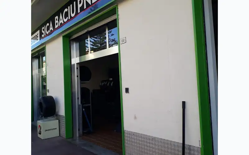 Foto dell'officina Sica Baciu Pneumatici