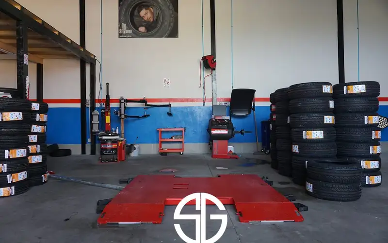 Foto dell'officina Silvano Gomme