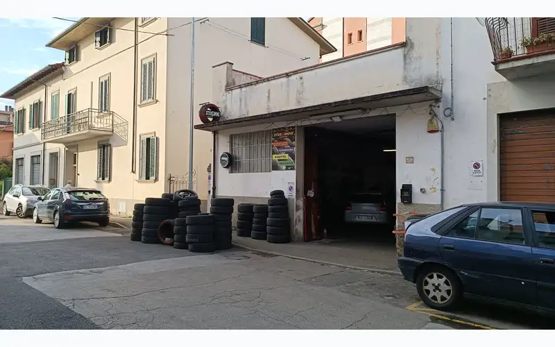 Foto dell'officina Stargomme S.n.c.