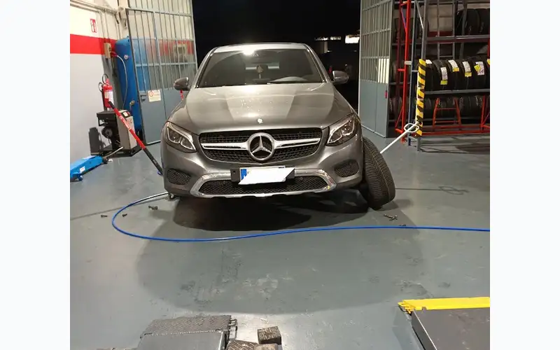 Foto dell'officina Staro Gomme