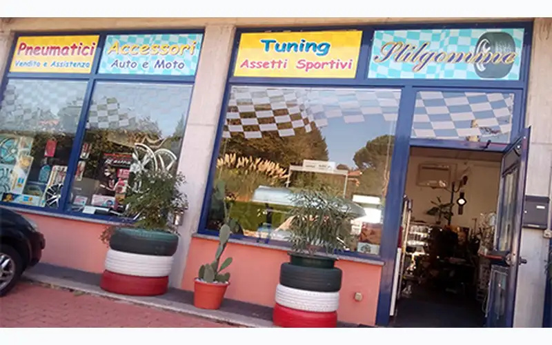 Foto dell'officina Stilgomme Di Trombiero Attilio  
Kwik Fit