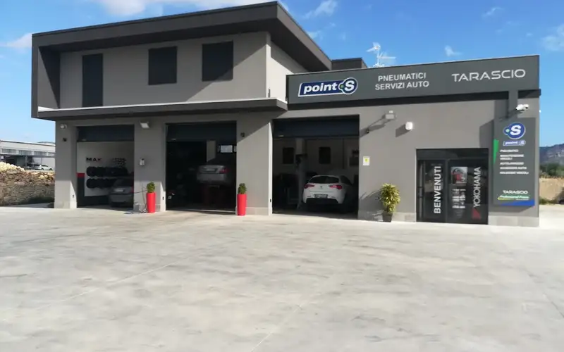 Foto dell'officina Tarascio Gomme