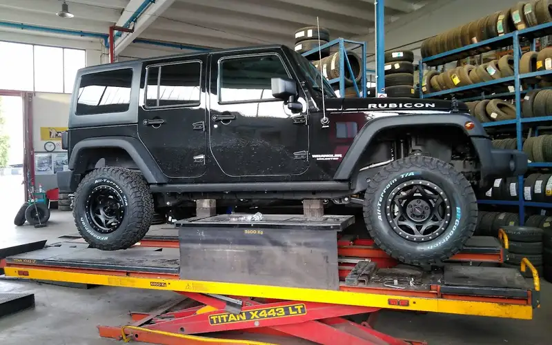 Foto dell'officina Tarroni Gomme S.r.l. - Mastro Michelin