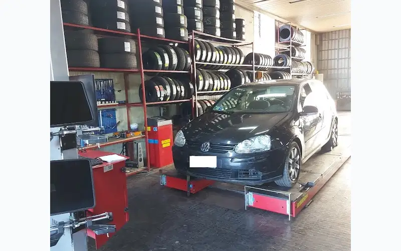 Foto dell'officina TT Tyre