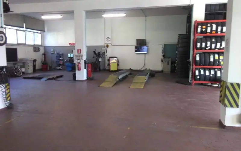 Foto dell'officina Tyre Center