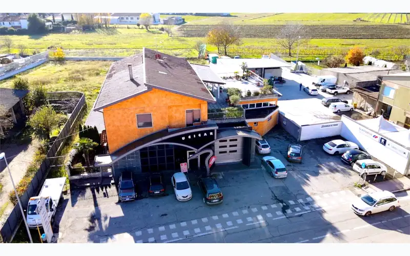 Foto dell'officina Ucicar S.n.c.