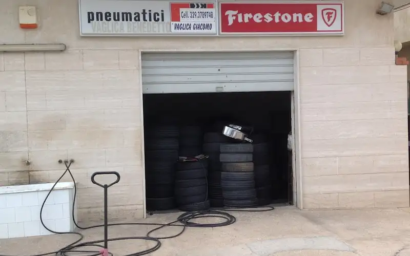 Foto dell'officina Vaglica Giacomo Gomme