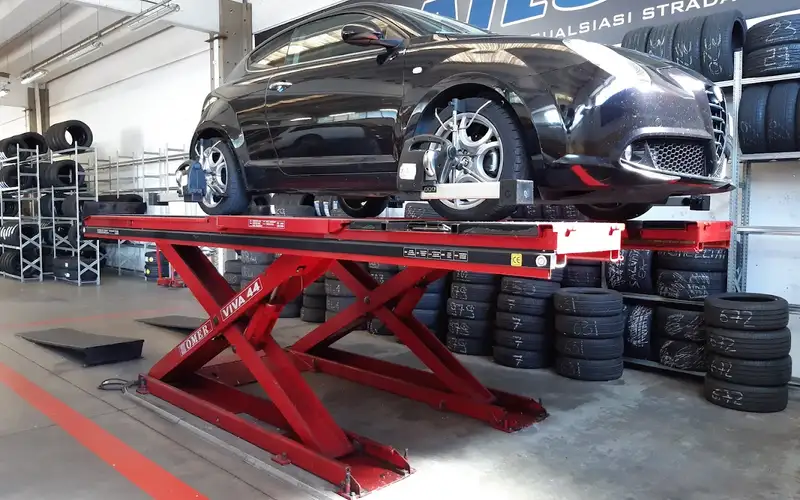 Foto dell'officina Valerio Rubber Tire Service Luise Di Valerio S.r.l.