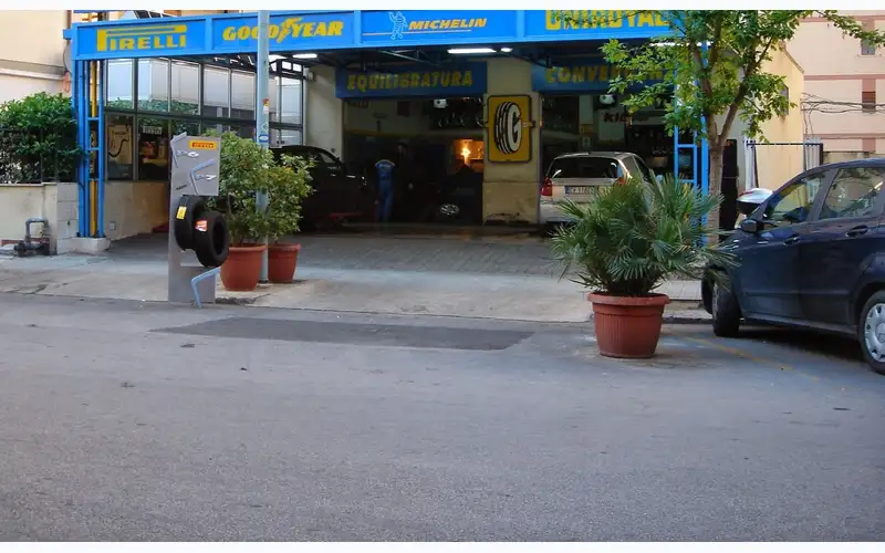 Foto dell'officina Vassellini Leonarda