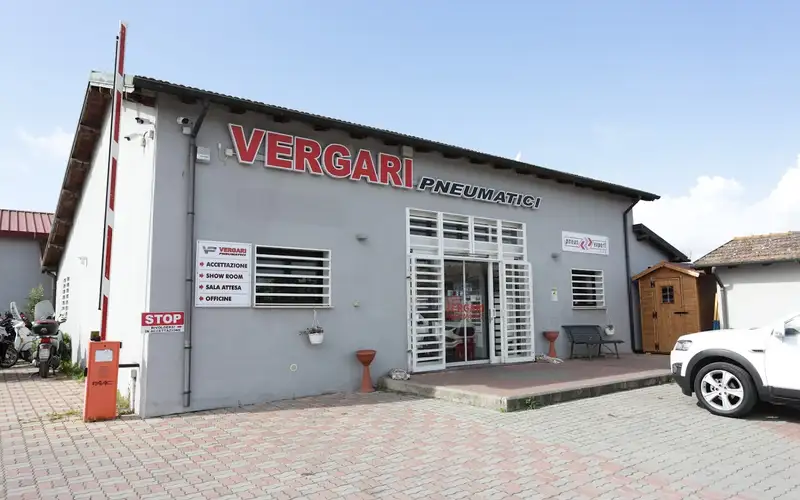 Foto dell'officina Vergari S.r.l.