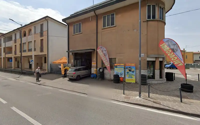 Foto dell'officina Vulcagomme