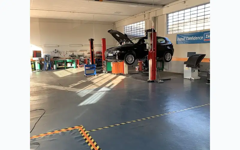 Foto dell'officina W.T. Motori