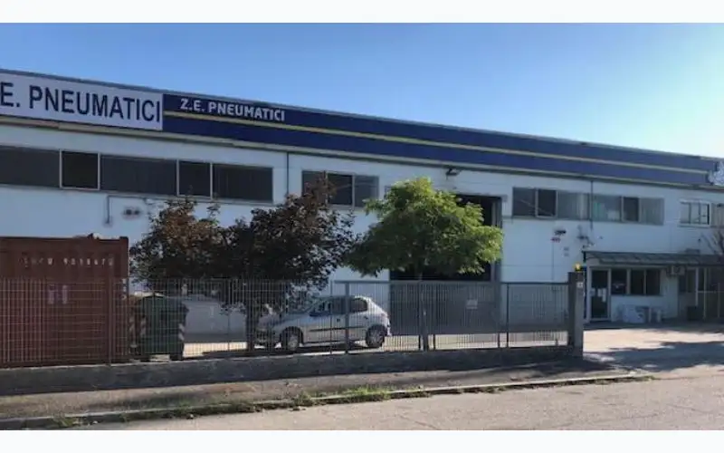 Foto dell'officina Z.E. Pneumatici S.r.l.