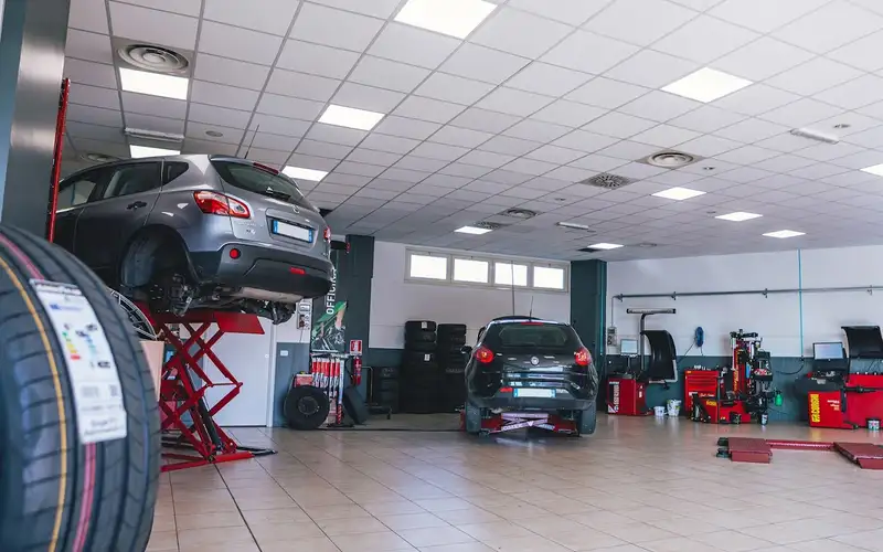 Foto dell'officina ZR Pneumatici - Gozzano